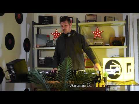 Xmas Local Djs Party / MUSICA RADIO / Antonis K. & Spiros Lourgiotis