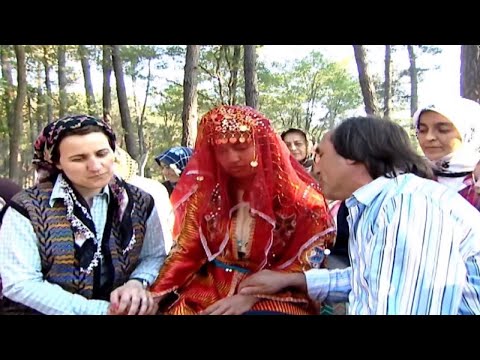 Gülesin & Ahmet Ece - Gelin Oldun Gidiyorsun Orjinal Kayıt { 2006 © Aze Müzik }