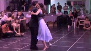 VERONICA VAZQUEZ & ALEJANDRO BERON bailando el Vals PEDACITO DE CIELO en FLOREAL MILONGA