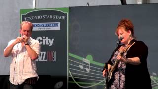 Suzie Vinnick - Drift Away