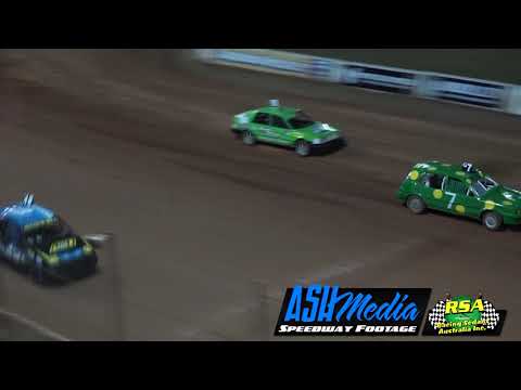 RSA Junior Sedans: QLD Title Heat Race Highlights - Sept 2017 - Archerfield Speedway