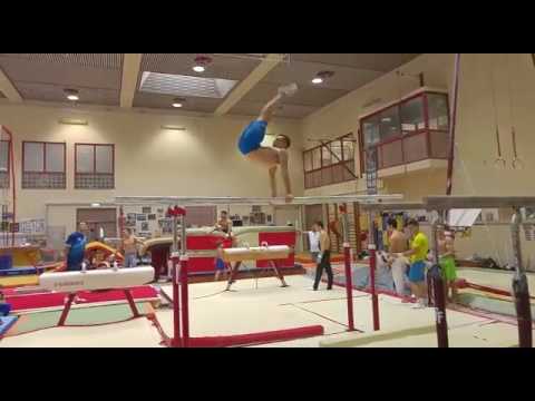 Parallel bars - dismount front