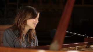 Gabrielle Aplin - Keep Pushing Me (Live)