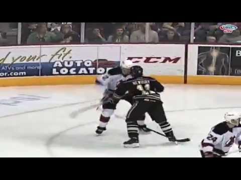 Seth Helgeson vs Kris Newbury