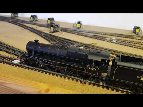 Black five being parked to make way for Bill (90028) @ Rose Heath