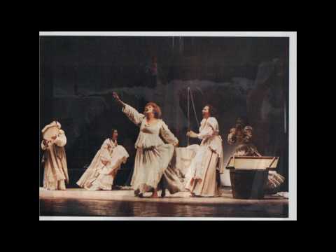 R.De Simone canta e suona "La Tarantata" di "Gatta Cenerentola"