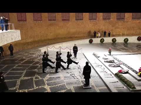 Winter changing guards at Mamayev Kurgan.