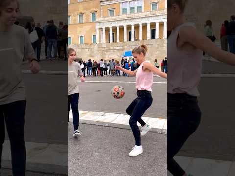 2 girls one goal ⚽️⚽️ Freestyle football action 🔥🔥 #girlpower #aguska #freestylefootball #soccer