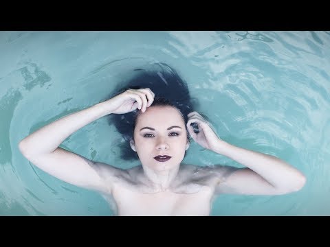 JANIZ - Breathe [Official Video]
