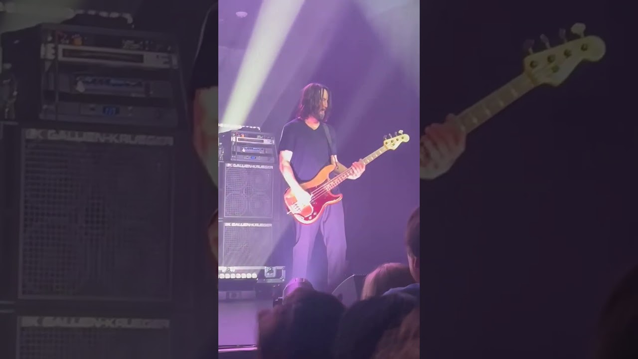 Keanu Reeves Playing with Dogstar Set to Samurai Music From Cyberpunk 2077 Live at Emo's Austin 2023