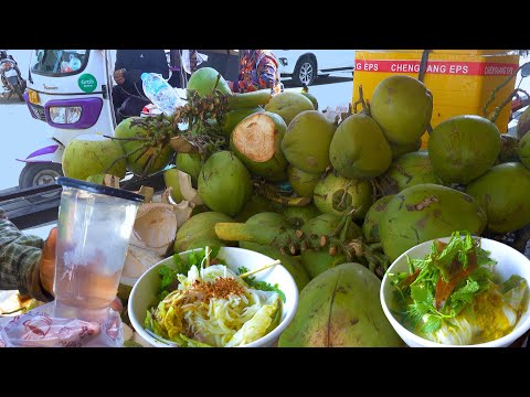 Coconut Juice And Num Banhjok For Breakfast - Cambodian Popular Street Food