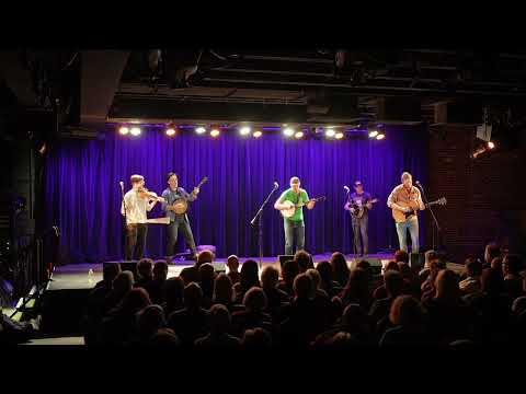 Gadan – "Pressed for Time" (live in Natick, MA) w/ Enda Scahill of WeBanjo3