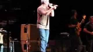Taylor Hicks - Heaven Knows at the Pageant