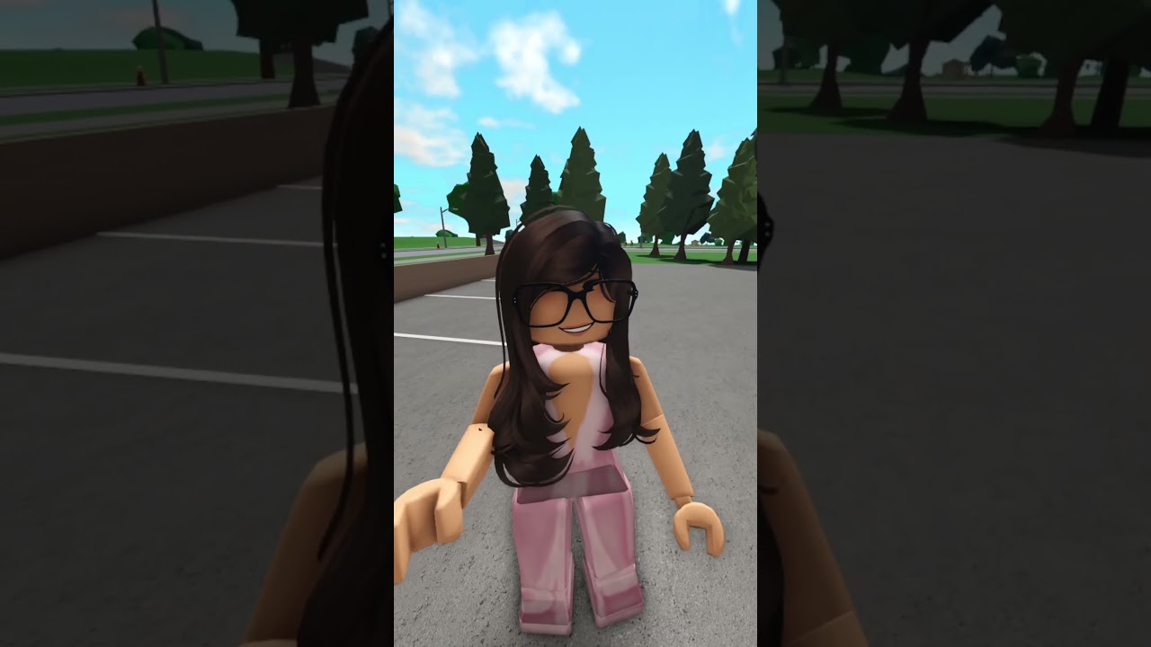 IM KIDDING 😭😭 #roblox #bloxburg #bloxburgbuild #relatable #fyp