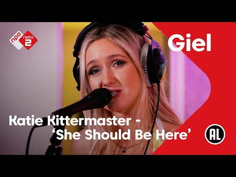 Katie Kittermaster - She Should Be Here (acoustic) | NPO Radio 2