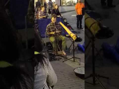 Street Performer Philippe Gagné in Quebec City, Sept 2nd, 2017