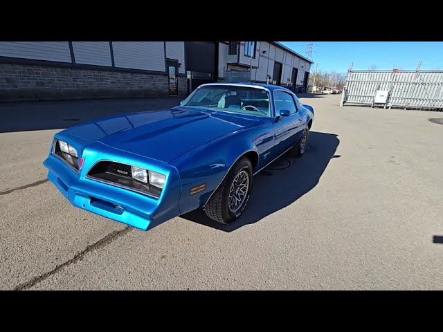 Auto World 1:18 - 1978 Pontiac Firebird Formula Bleu Métallique (Martinique)