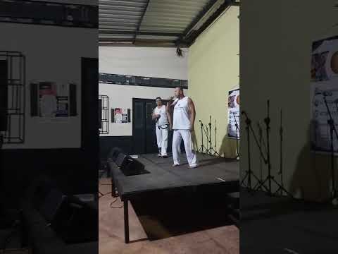 nós cantando lá no centro cultural eldorado dos carajás no Nova esperança