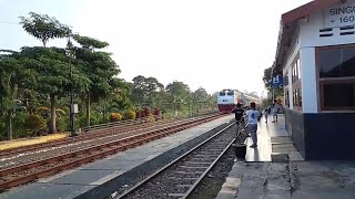Download lagu MOMEN TAK TERDUGA! Lokomotif Cipinang Ternyata Bertugas Jauh Sampai Banyuwangi — Bawa Pandanwangi! mp3 Download lagu MOMEN TAK TERDUGA! Lokomotif Cipinang Ternyata Bertugas Jauh Sampai Banyuwangi — Bawa Pandanwangi! mp3