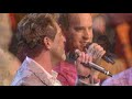 Ernie Haase &amp; Signature Sound - What a Savior [Live]
