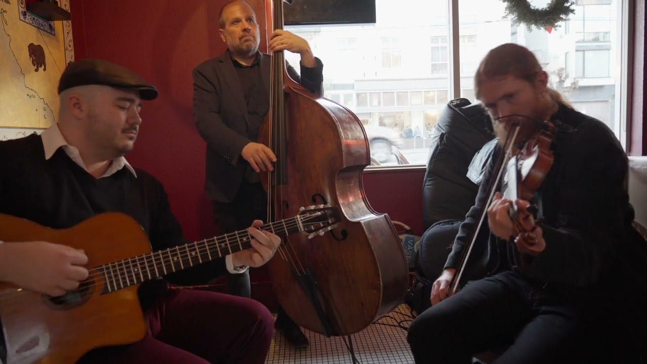 Promotional video thumbnail 3 for Carington Swing
