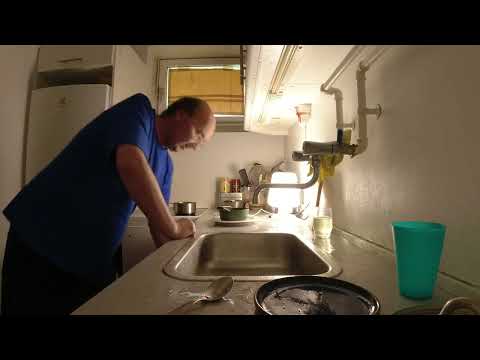 MongoTV_9286 - Mongo Madskole - KØDBOLLER i RIS og KARRY