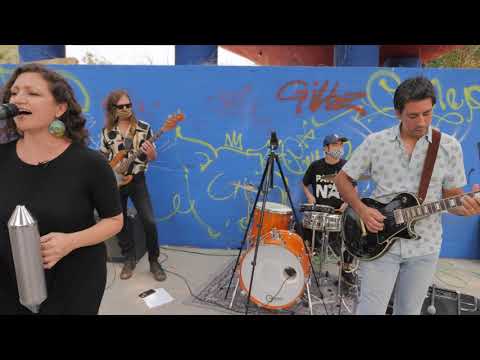 I Want to Dance (Live) - Salt Petal