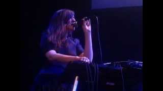 Julianna Barwick - Prizewinning (Live @ Purcell Room, Southbank Centre, London, 18/06/13)
