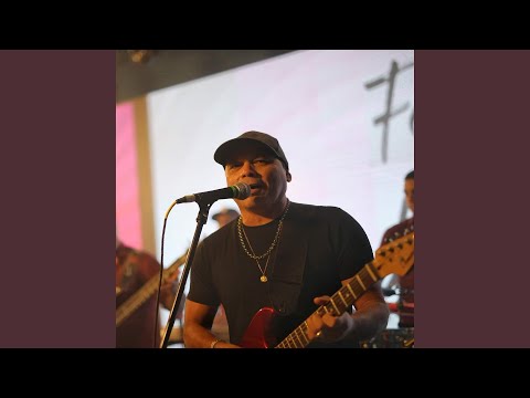 Te Esperare / Te Esperaba / Lloro Por Ti / Que Lloro / Miedo / Hongos (Medley)