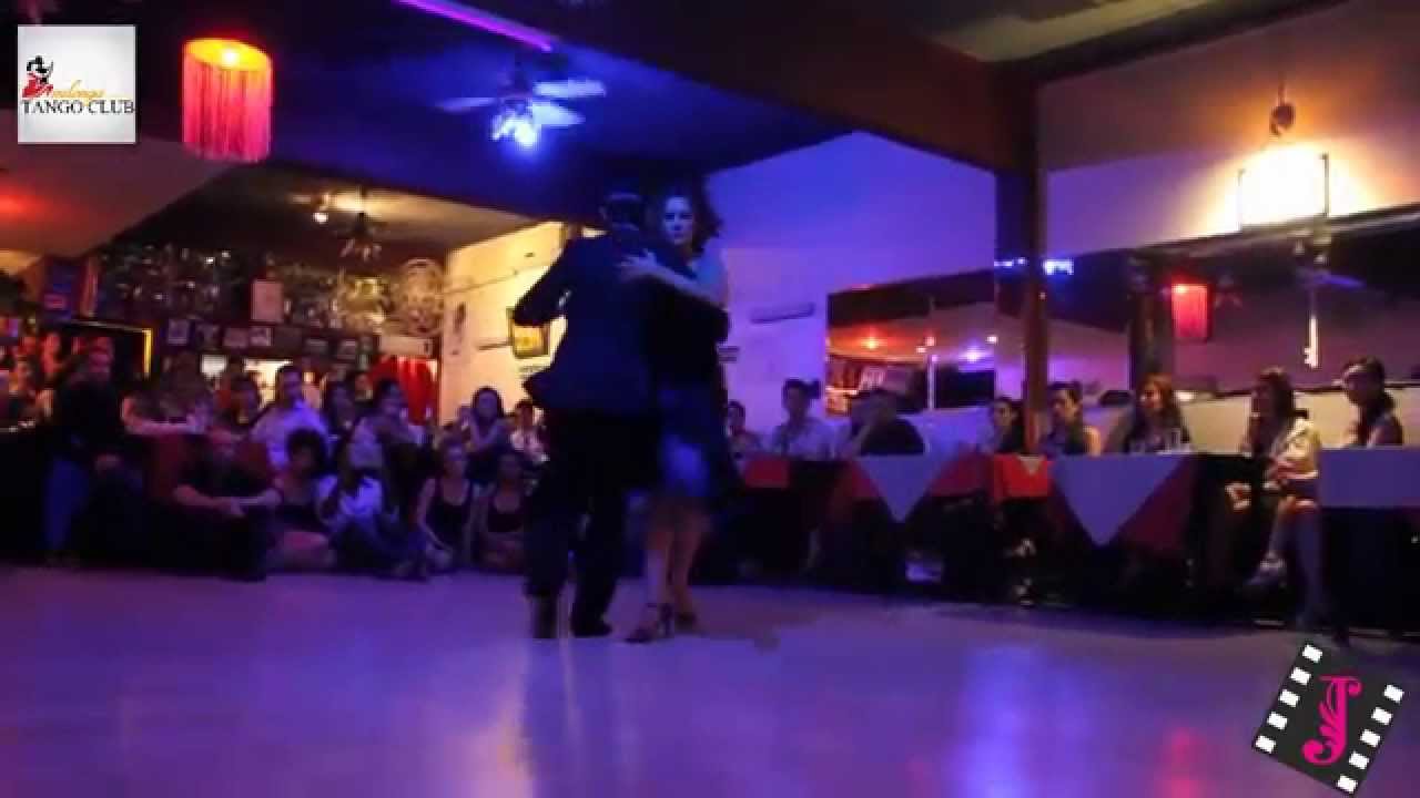 AYELEN SANCHEZ Y WALTER SUQUIA en el Tango Club Milonga 02/04