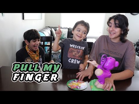 Pull my Finger Game. family and friends party challenge games. Toys Review