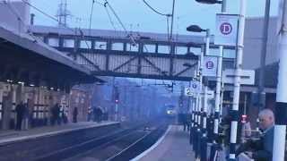 preview picture of video '60007 Sir Nigel Gresley tearing through Grantham 29/3/14 The Cathederals Express'