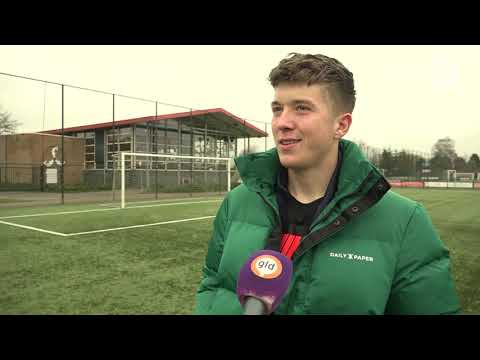 NEC-spits Romeny breekt door: 'Verliefd op de bal'