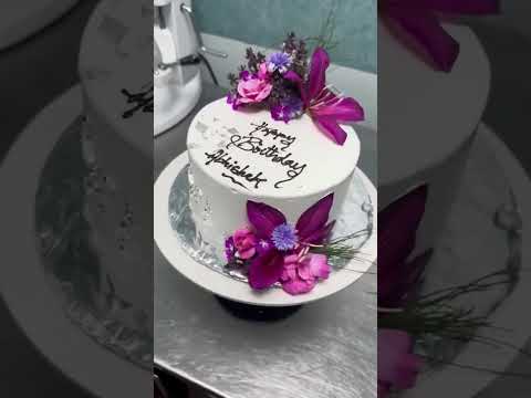 Itna sundar cake aaya aur Baccho ne bigad diya #ytshorts #trending