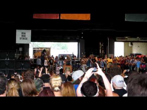Sleeping With Sirens- If I'm James Dean, Then You're Audrey Hepburn (END) [Live]