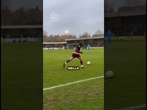 Nemmeno l'IA riesce a segnare questo gol 😆 #IA #calcio