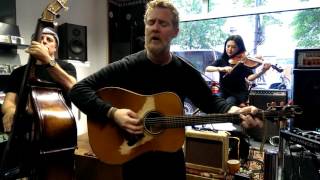 Glen Hansard - When Your Mind&#39;s Made Up (Once) live at Michelle Records