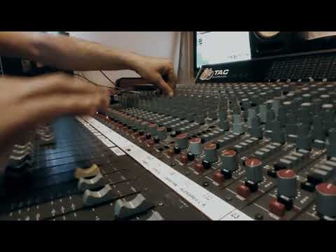 GENERAL TWO x DOKTOR HEBA - DOLE U BOSNI