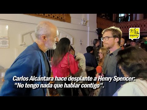 Carlos Alcántara hace desplante a 'Henry Spencer'.