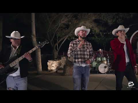 Hombres De Ley ft Latigo Norteño "Hablando Claro" En Vivo