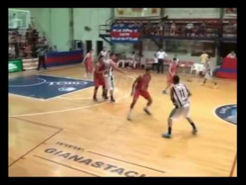 Basquet TNA. José Montero es el primer refuerzo de Oberá Tenis Club
