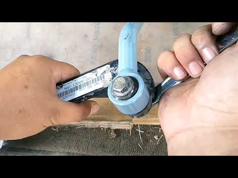 How To Replace Freightliner Clutch Rod