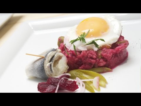 Labskaus Schritt für Schritt perfekt zubereiten und anrichten. Rezept von Chefkoch Thomas Sixt