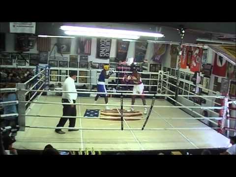 2014.05.04 14 James Waters (Merced 21 203) vs Edward Barr (Aleman Fresno 23 200)