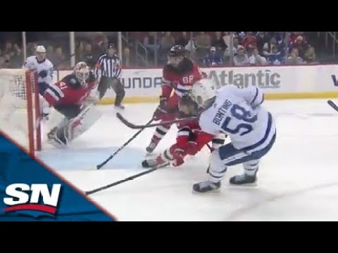 Maple Leafs' Michael Bunting Buries To Finish Off Beautiful Passing Play vs. Devils
