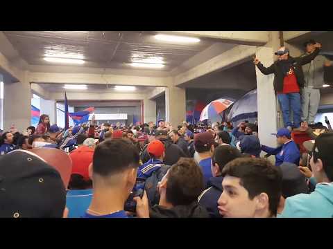 "PREVIA LOS DE ABAJO - Dicen que estamos mal de la cabeza - U de chile vs ohiggins" Barra: Los de Abajo &bull; Club: Universidad de Chile - La U