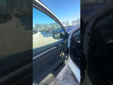 фото renault megane iv рестайлинг 0