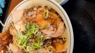 かつやの新メニュー　ローストポークとロースカツの合い盛り丼は、サッパリ食べられてご飯泥棒メニューだ　旨すぎる