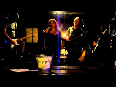 Toni Dodd & the Southbound Blues @ The Big Fish 5-3-13 vid 1