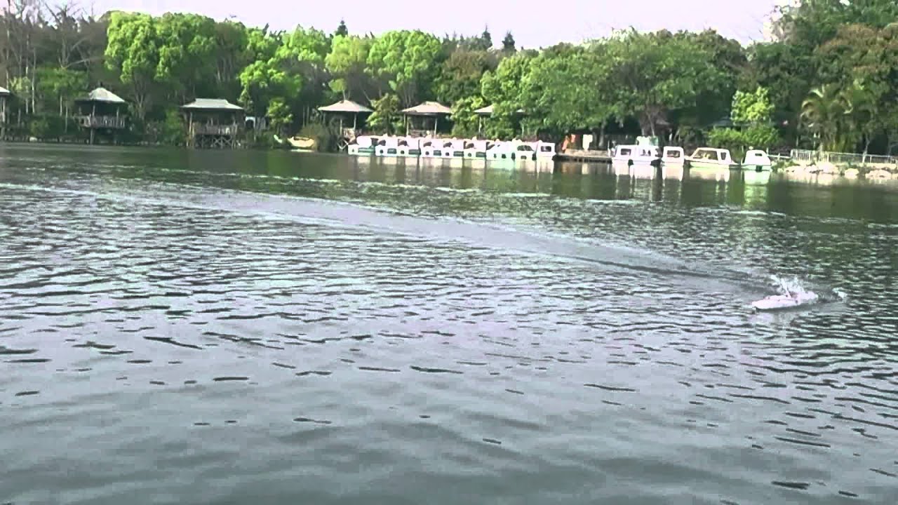 Радиоуправляемый катер Feilun FT008 27/40MHz, красный